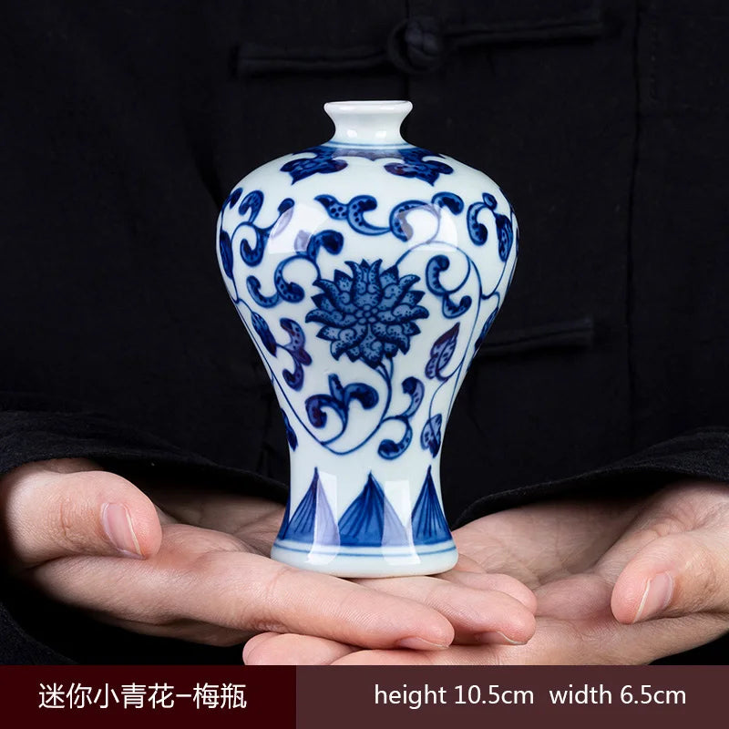 Jingdezhen hand-painted vase with flower inside table decor