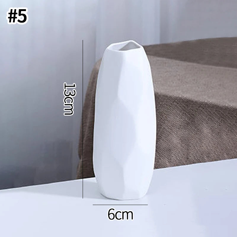 Nordic White Ceramic Mini Vase