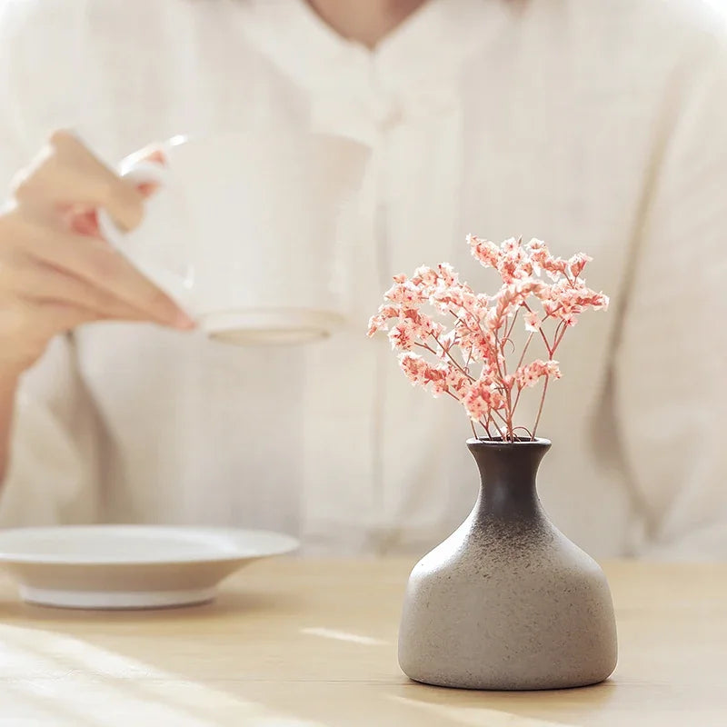 Style F Chinese retro ceramic vase with traditional floral glaze pattern detail