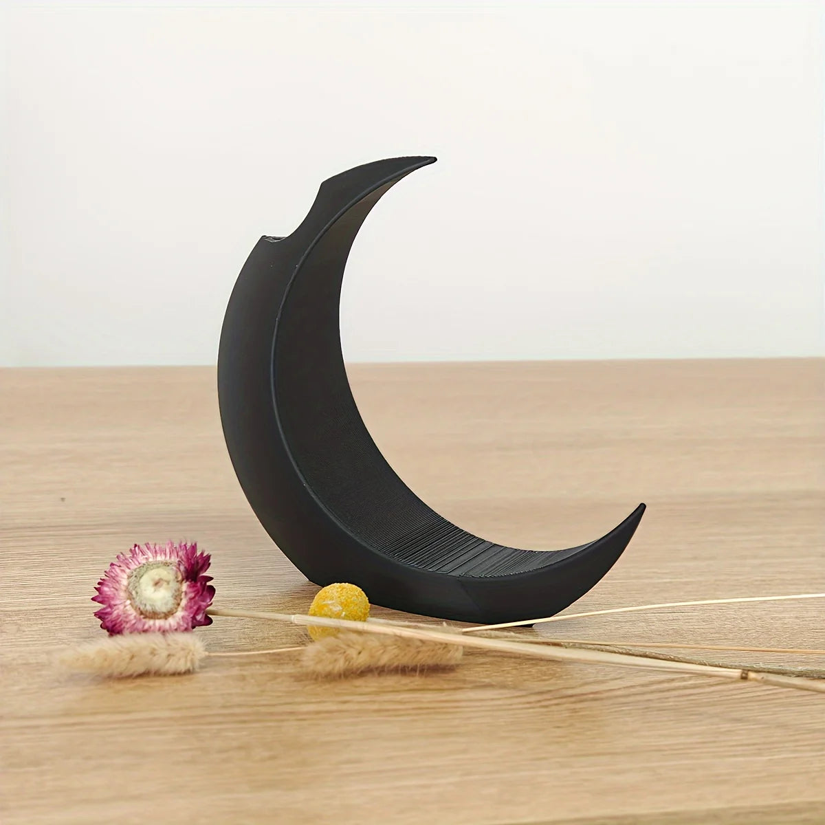 Gothic 3D printed moon vase Halloween wedding dried flower décor
