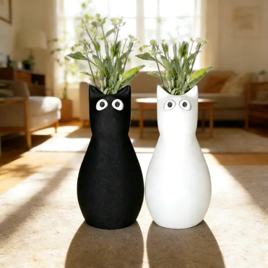 Cute cat shaped plastic vase sleek playful big eyes tabletop