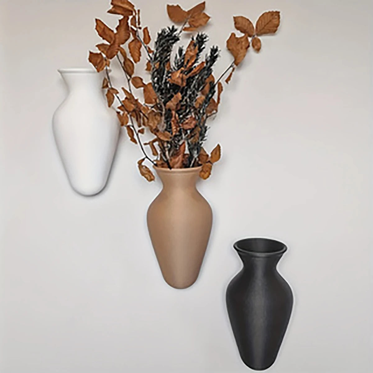 Retro wall mounted vase art style dried flower arrangement display