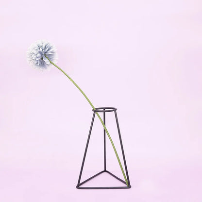 Black Nordic Iron Line Flower Vase Metal Holder | Aurelia