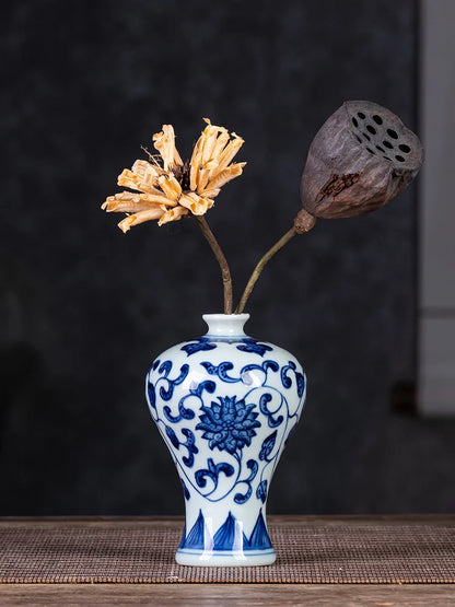 Hand-painted blue white porcelain vase five style variants