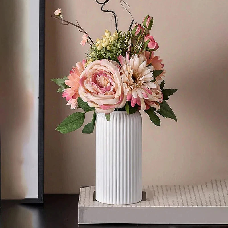 Classic stripe colorway 01 plastic vase for flower arrangement display