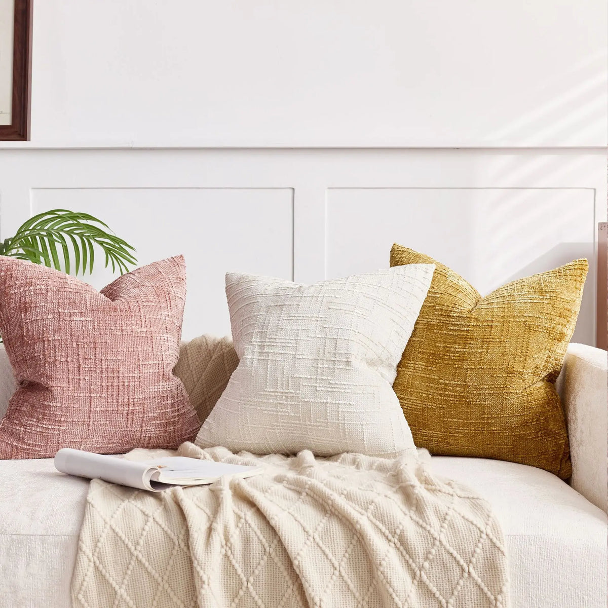 Bamboo Texture Chenille Pillow Cover — styling detail