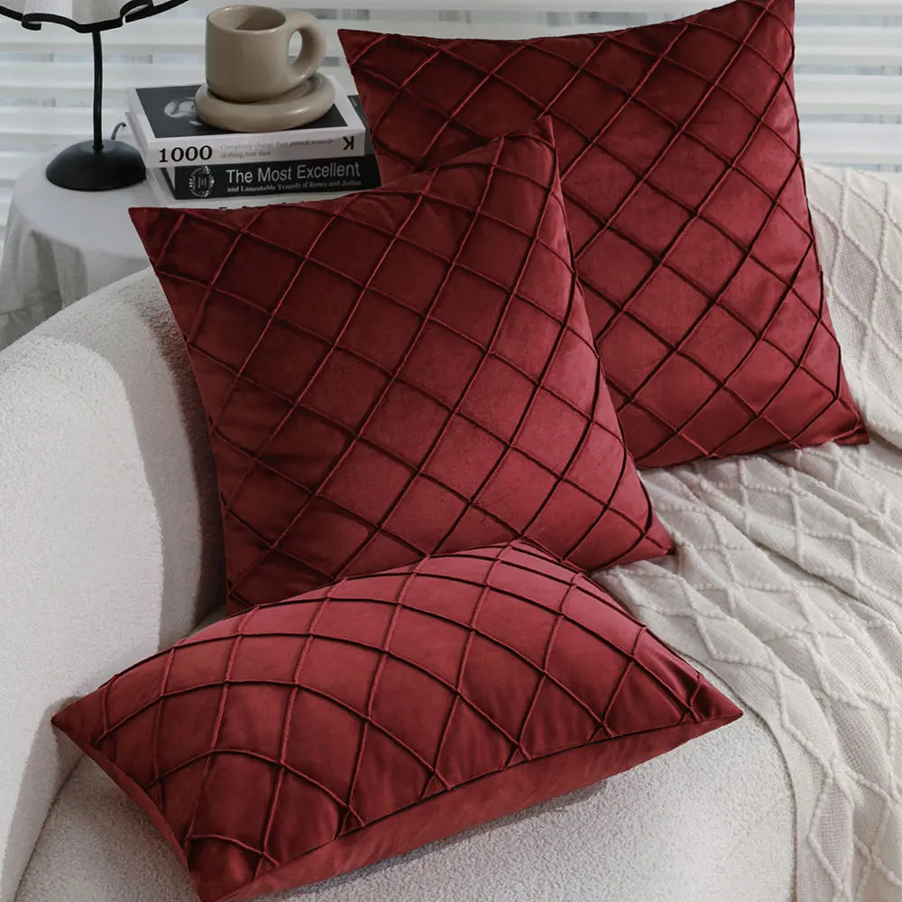 Soft Velvet Lumbar Pillow Cover — detail