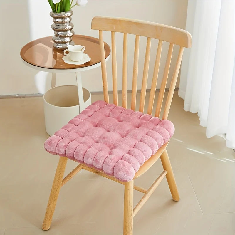 Round Biscuit Plush Seat Cushion — styling detail