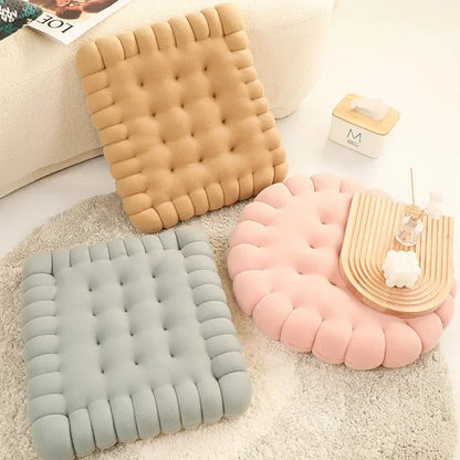Round Biscuit Plush Seat Cushion — styling detail