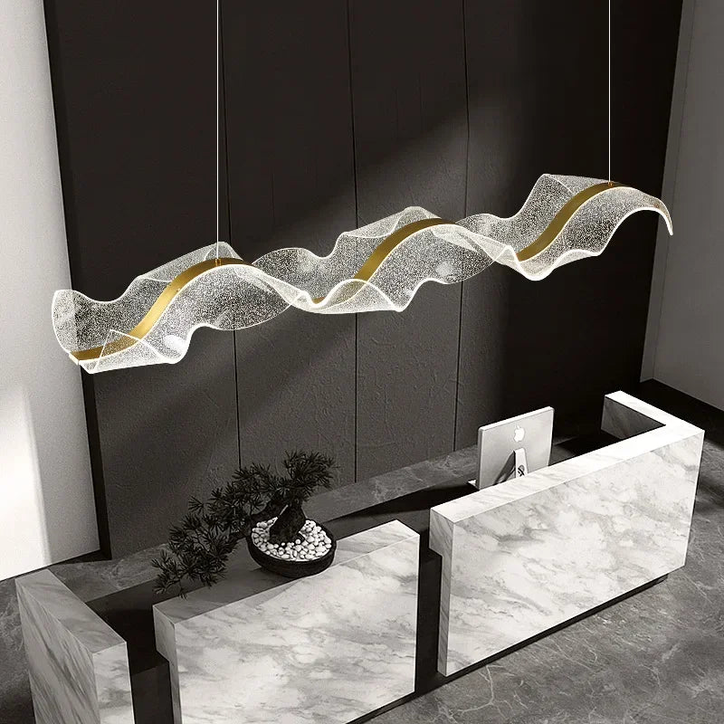 Wave acrylic chandelier spanning 47.2 in (120 cm) in gold metal