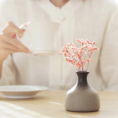 Style F Chinese retro ceramic vase with traditional floral glaze pattern detail