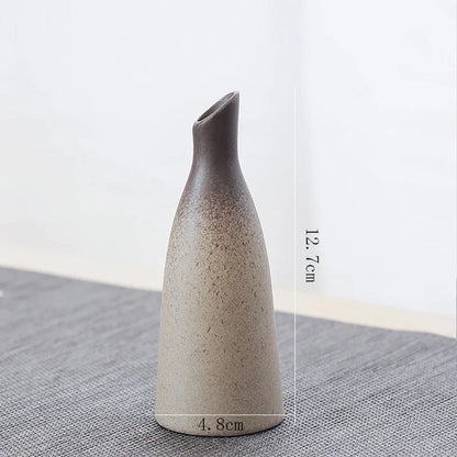 Style I retro Chinese ceramic pottery vase with earthy brown glaze tones
