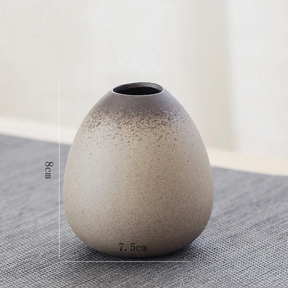 Top-down view of retro Chinese pottery vase rim with glazed ceramic interior
