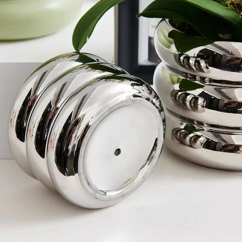 Simple ceramic desktop vase with silver finish for home office