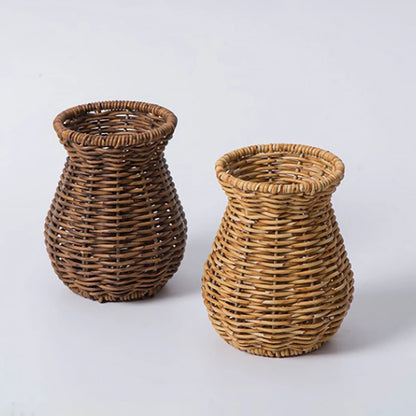 Rattan-weave vase style D as a farmhouse-style dining table centrepiece display