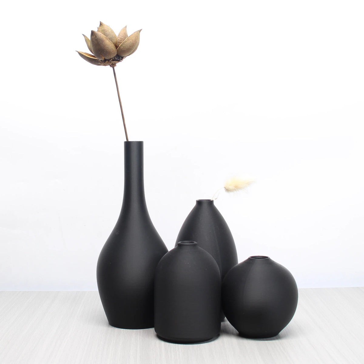 4-piece minimalist art vase set in white and black farmhouse décor