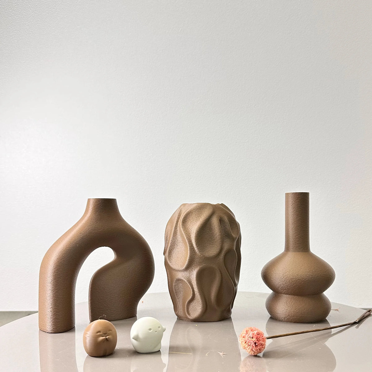 Nordic geometric donut vase set with dried flowers display