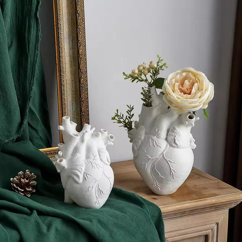 Red heart resin vase romantic home decor accent piece