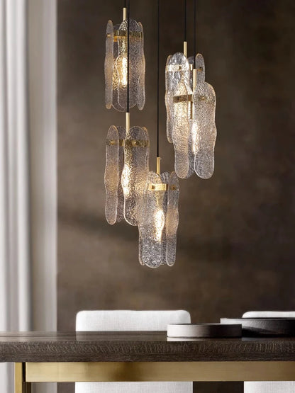 Round rippled glass chandelier measuring 27.6 in (70 cm) across