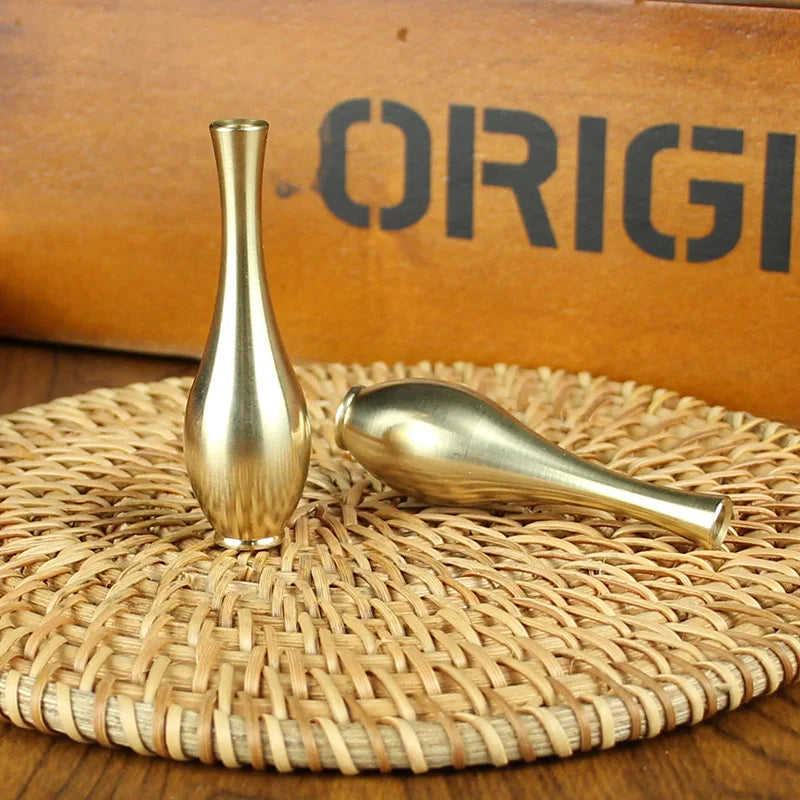 Mini copper flower vase classic design desk ornament figurine